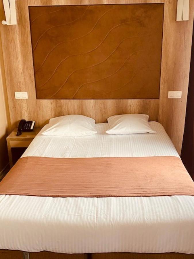 Hotel Phenix Dilbeek Ngoại thất bức ảnh