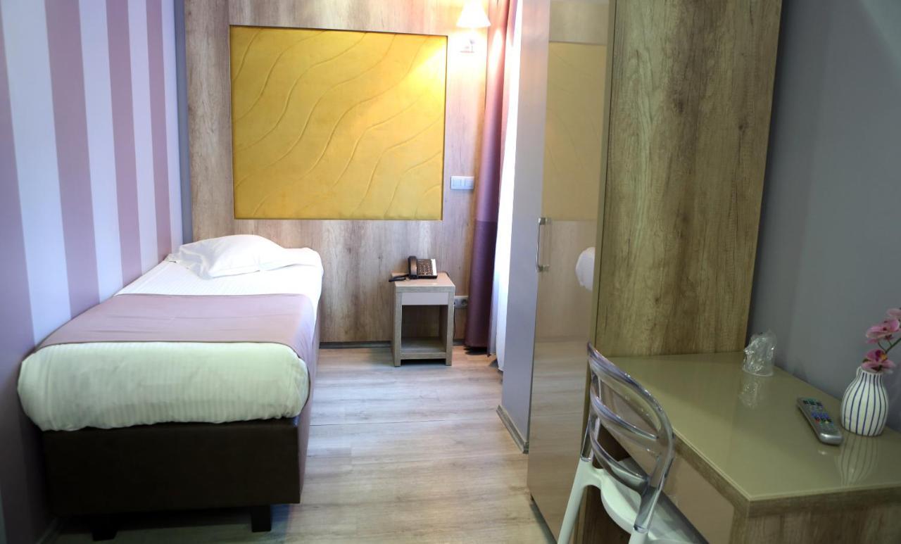 Hotel Phenix Dilbeek Ngoại thất bức ảnh