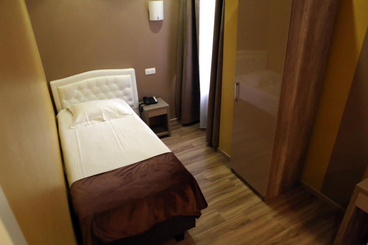 Hotel Phenix Dilbeek Ngoại thất bức ảnh